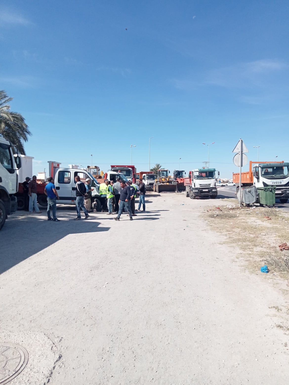 انطلاق حملة نظافة جهوية استثناءية بالمنطقة السياحية بالمنستير وذلك يومي 30و31 ماي 2024 بمساهمة ولاية المنستير والادارة الجهوية للتجهيز والاسكان والمندوبية الجهوية للتنمية الفلاحية وبلديات الجهة.
