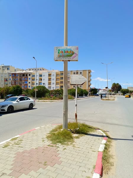 ازالة العديد من العلامات المركزة خاصة التى لم يقع صيانتها أو ركزت بدون ترخيص